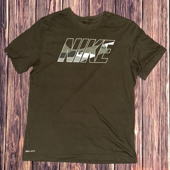 Nike Dri-Fit Camo Graphic tee - Picture 1 of 4
